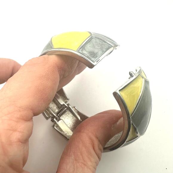 Enamel Hinge Bracelet Bangle Buttery Yellow Gray Grey Bangle Retro Lagenlook - Picture 5 of 11